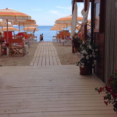 Hotel Lido Follonica Εξωτερικό φωτογραφία